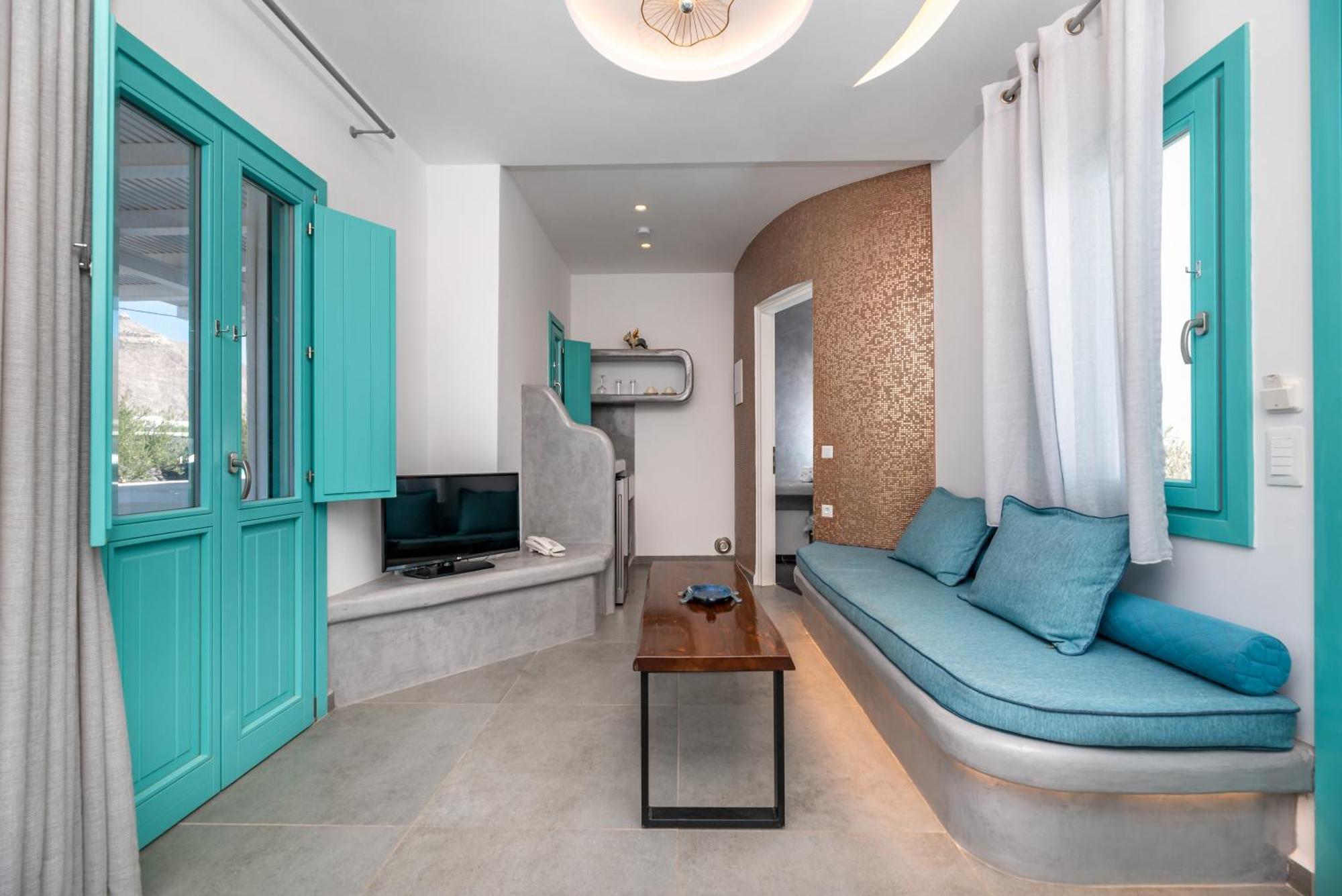 Santa Irina Luxury Sunny Lofts Otel Perivolos  Dış mekan fotoğraf
